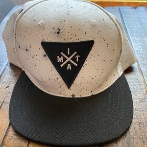 Men’s flat brim hat. Never worn